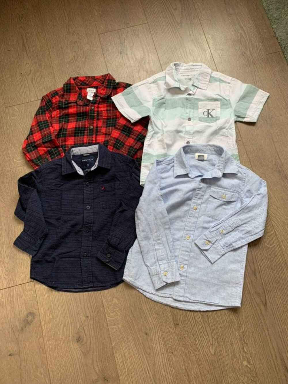 Bundle boy shirts (3 size 5, 1 size 6)